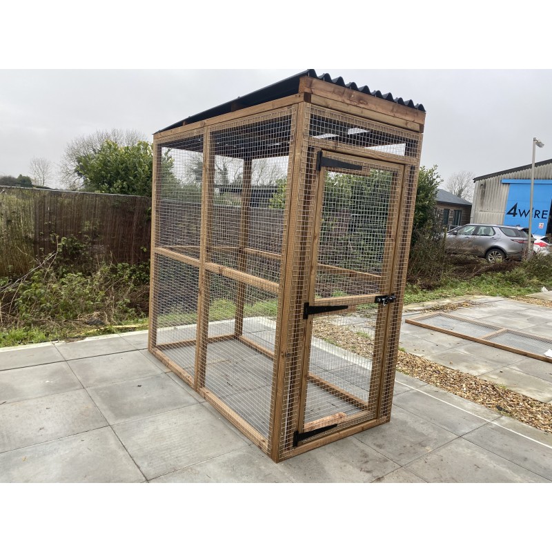 Free Standing Waterproof 16G Outdoor 6ft x 3ft Animal Rabbit Chicken